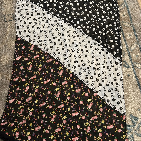 🎅🏻 CHRISTMAS VINTAGE GIFT! STEVE MADDEN ASYMMETRICAL FRINGE SCARF WRAP INDIA NWT - Picture 3 of 5